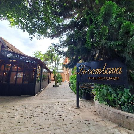 Hotel Restaurant Le Combava Antananarivo Exterior photo