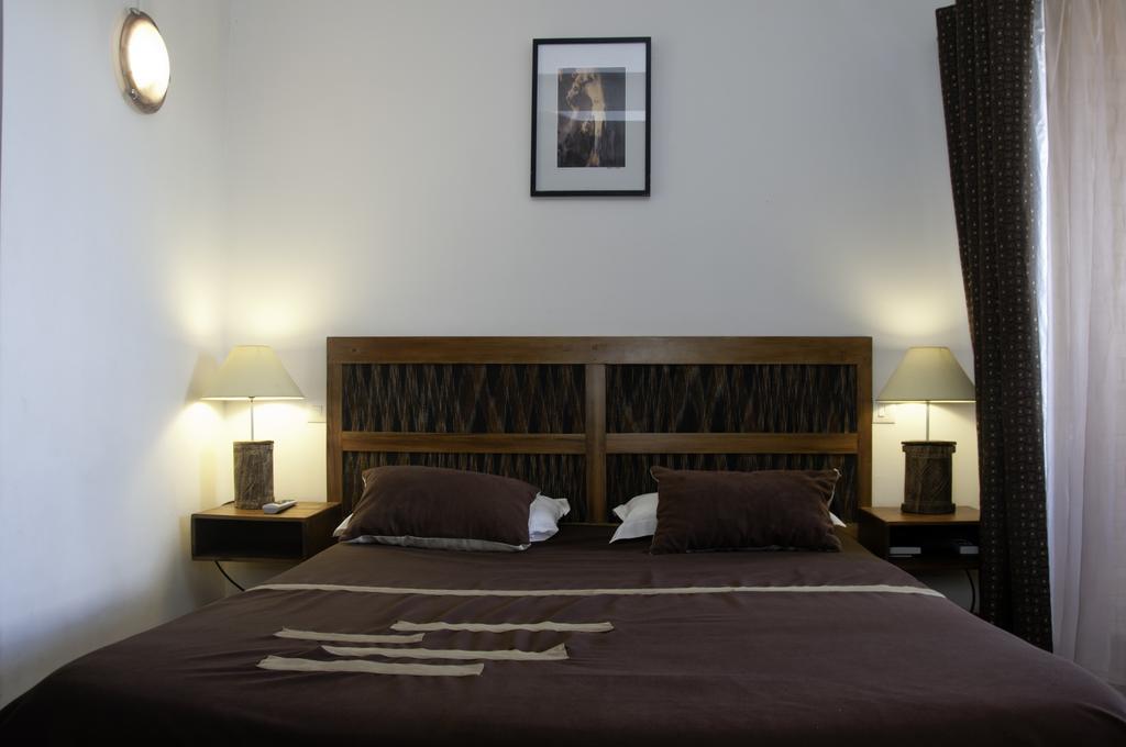 Hotel Restaurant Le Combava Antananarivo Room photo