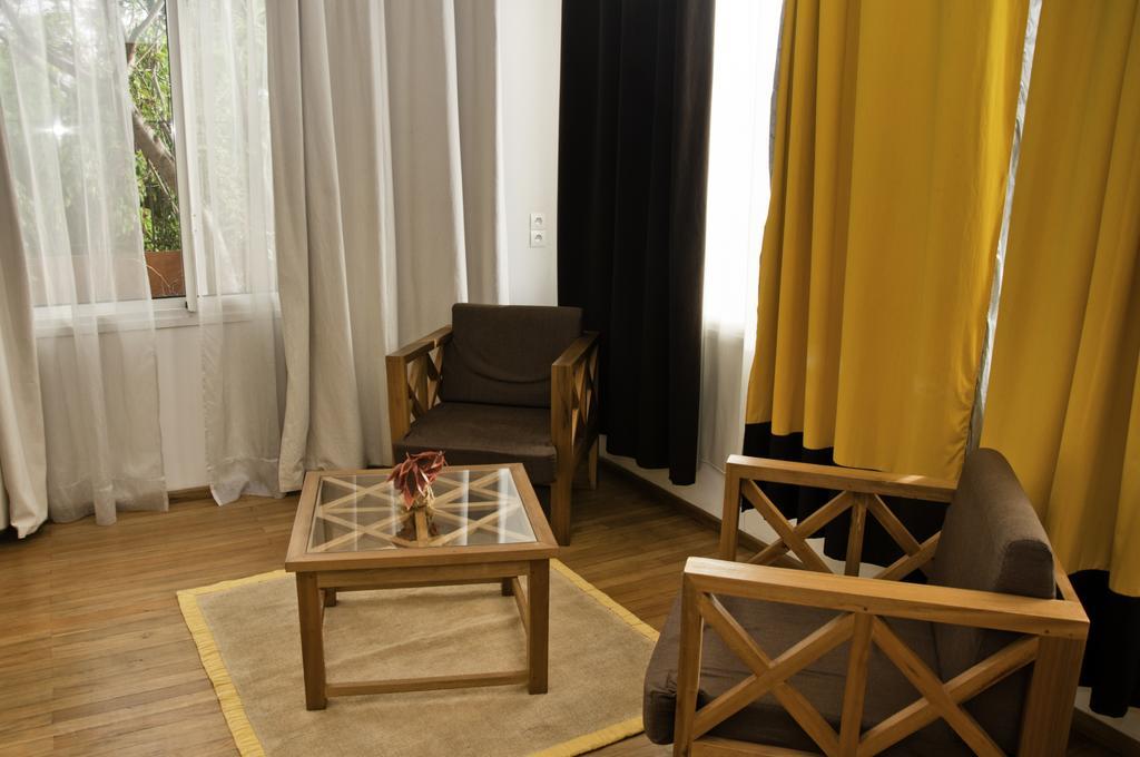 Hotel Restaurant Le Combava Antananarivo Room photo
